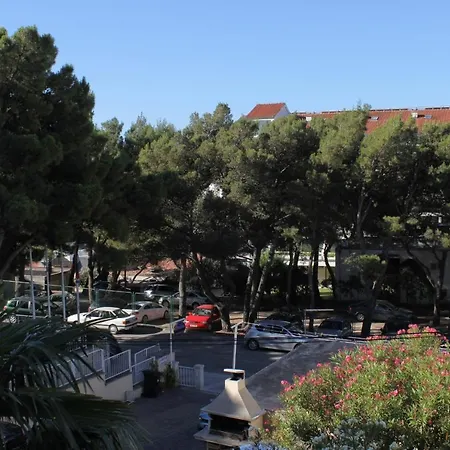 Pensjonat With A Parking Space - 6778 3*