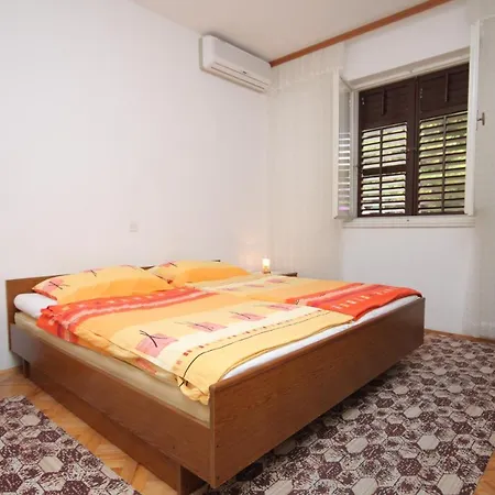 With A Parking Space - 6778 Pensionat Makarska