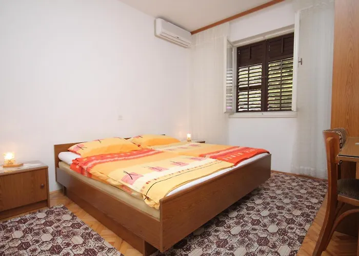 With A Parking Space - 6778 Pensionat Makarska