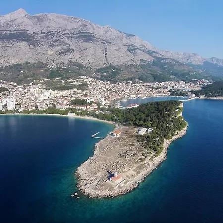 With A Parking Space - 6778 Guest house Makarska