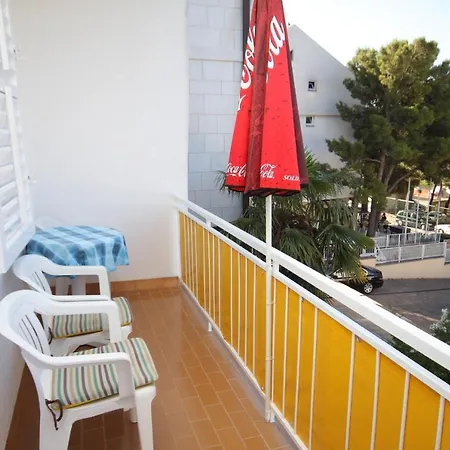 Guest house With A Parking Space - 6778 Makarska